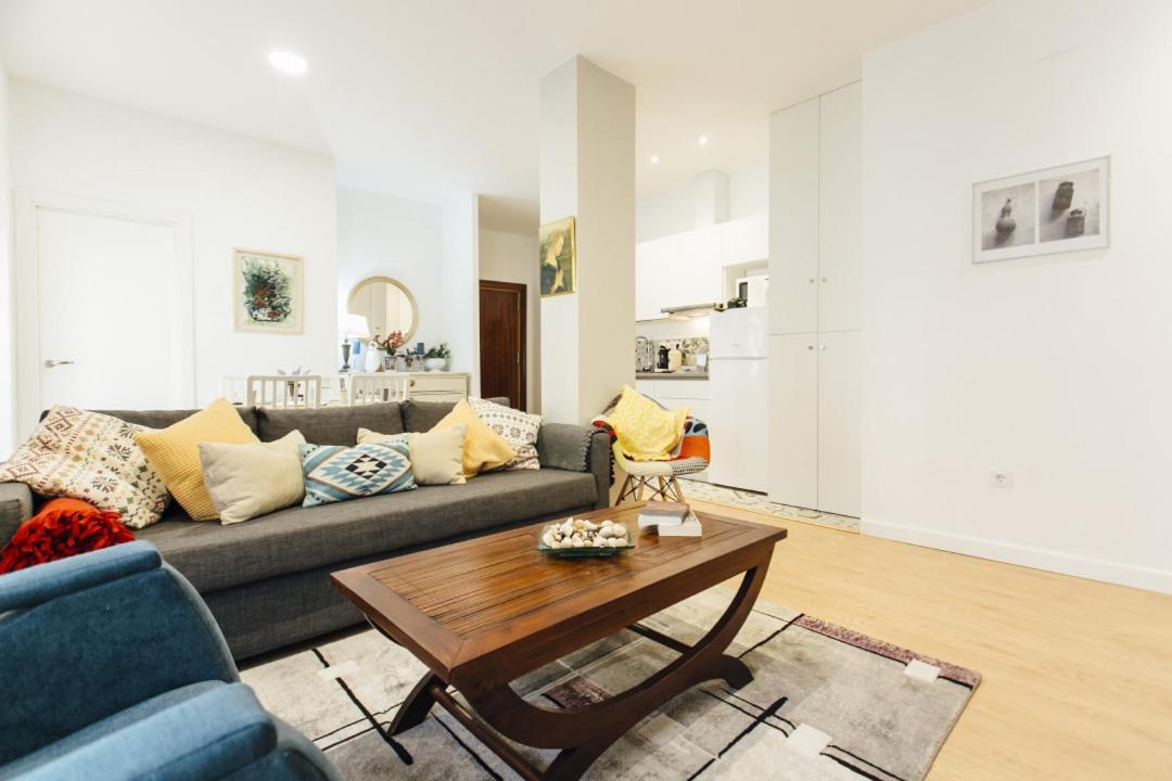 Bright And Comfortable- 2d 2b- Conde De Torrejon Apartment